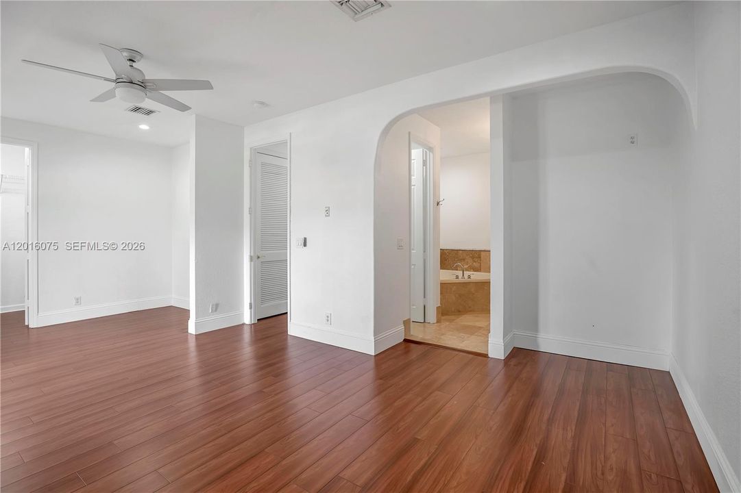 Active With Contract: $5,995 (5 beds, 6 baths, 3779 Square Feet)