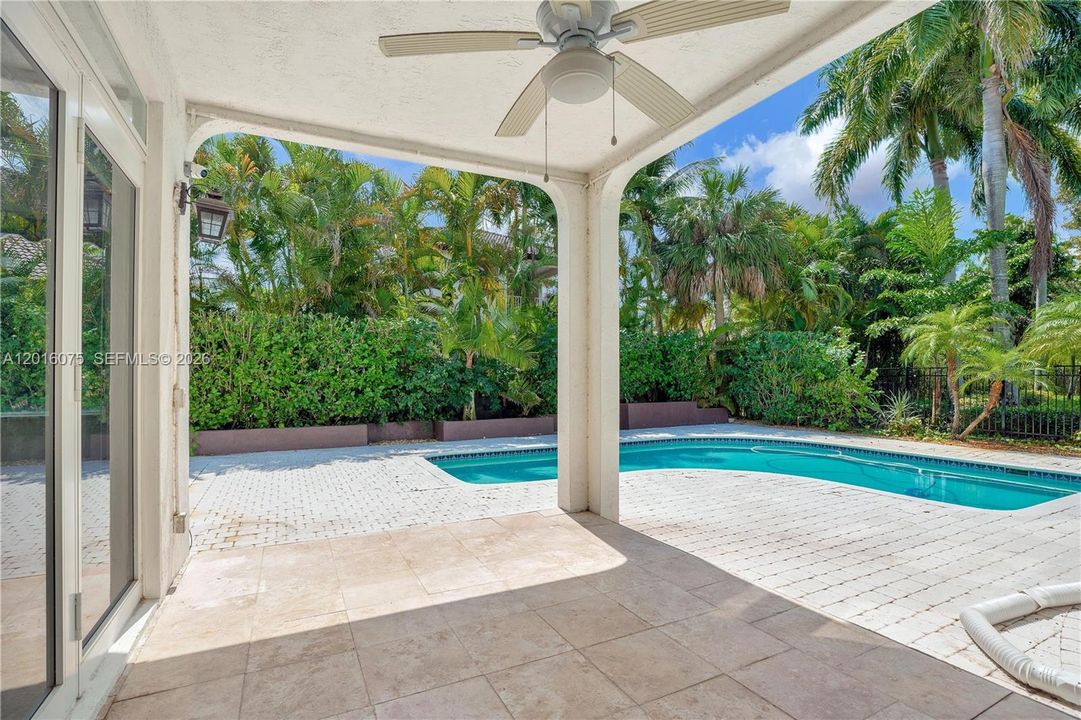 Active With Contract: $5,995 (5 beds, 6 baths, 3779 Square Feet)