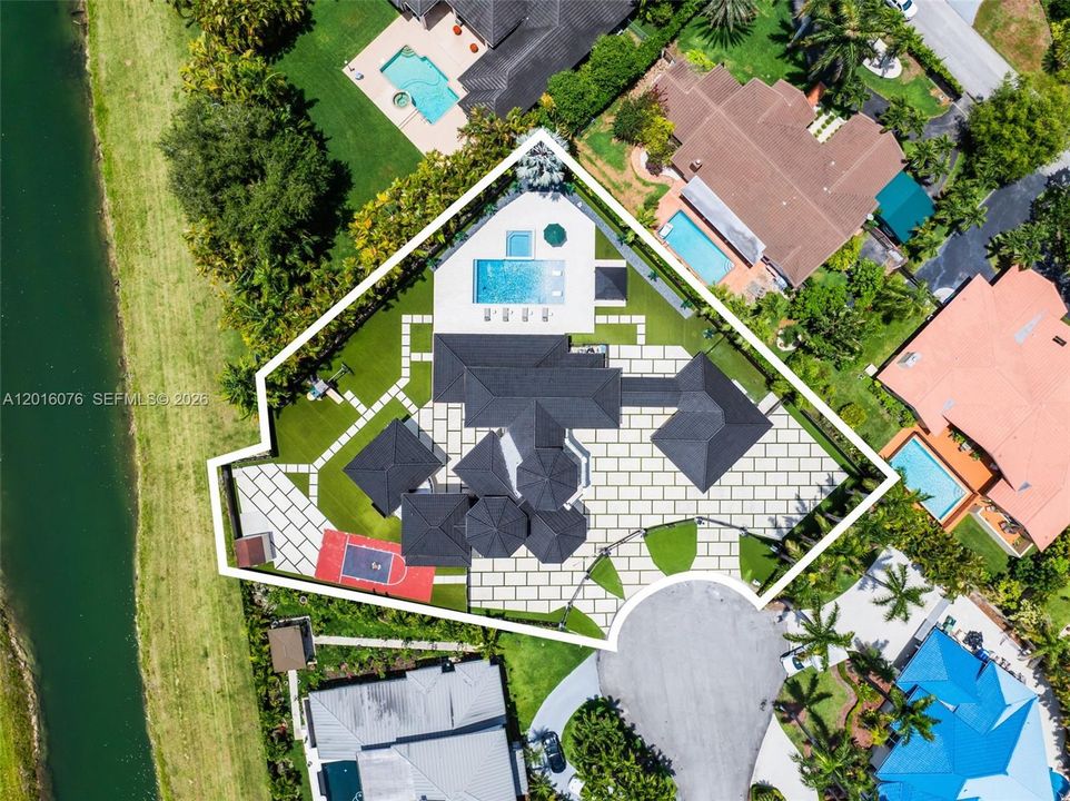 En Venta: $3,200,000 (6 camas, 7 baños, 6140 Pies cuadrados)