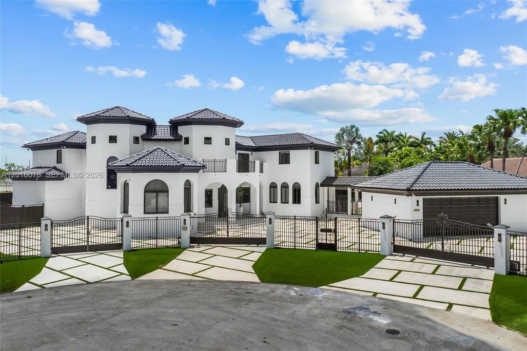 En Venta: $3,200,000 (6 camas, 7 baños, 6140 Pies cuadrados)