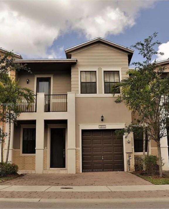 For Rent: $4,450 (4 beds, 3 baths, 2328 Square Feet)