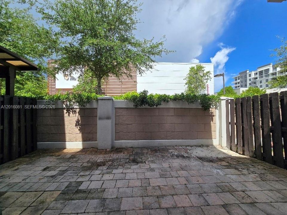 For Rent: $4,450 (4 beds, 3 baths, 2328 Square Feet)