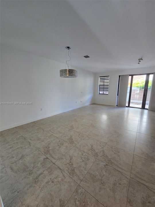 For Rent: $4,450 (4 beds, 3 baths, 2328 Square Feet)
