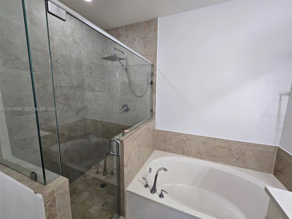 For Rent: $4,450 (4 beds, 3 baths, 2328 Square Feet)