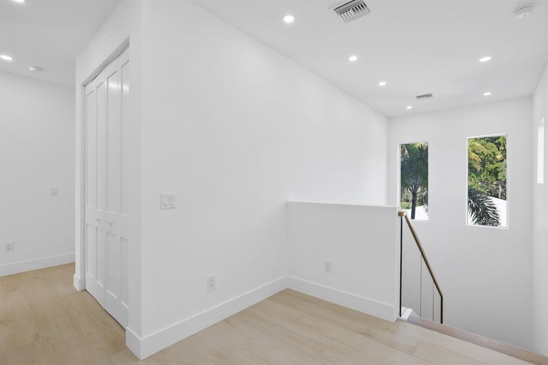 309 Claremont Lane - 50.jpg-SMALL