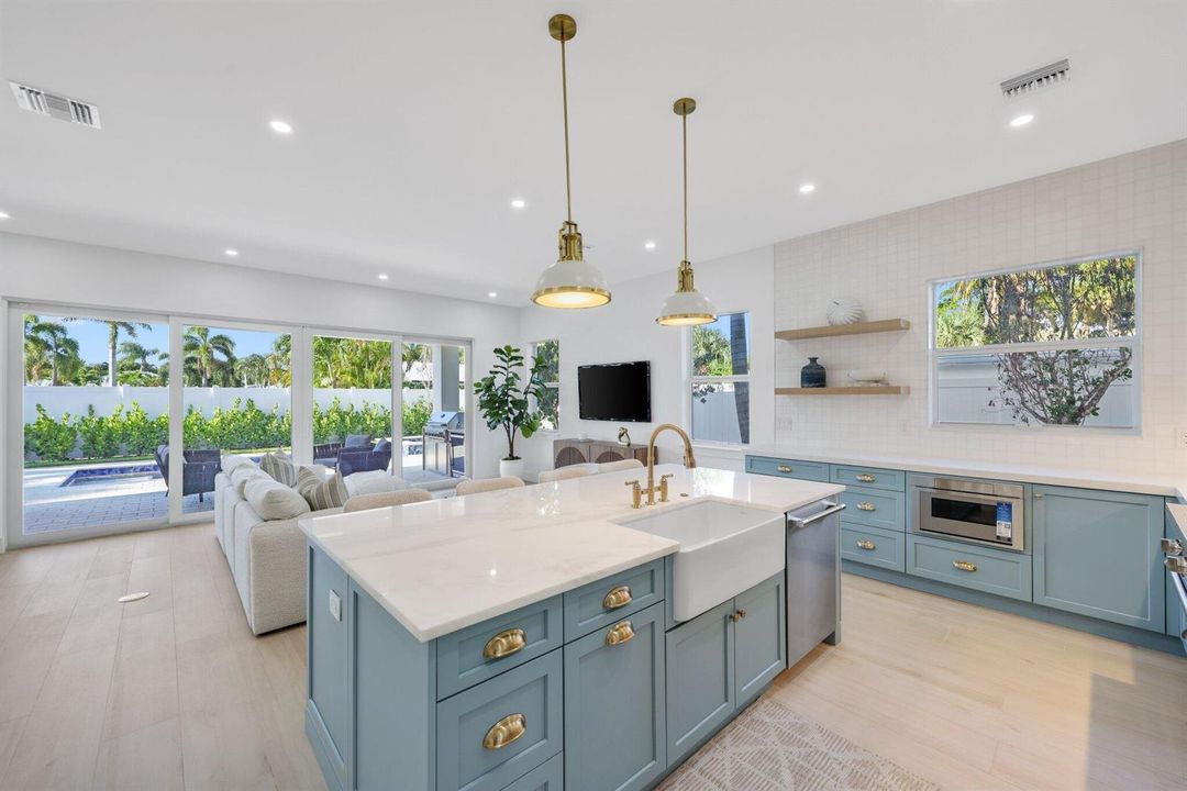 309 Claremont Lane - 13.jpg-SMALL