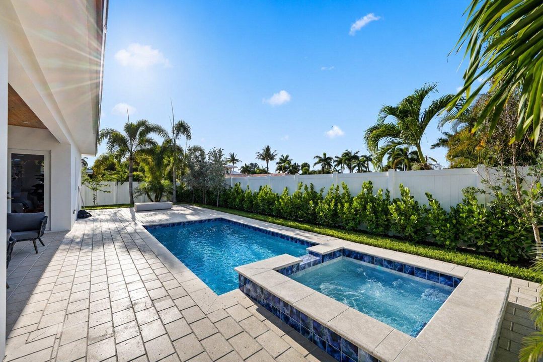 309 Claremont Lane - 34.jpg-SMALL
