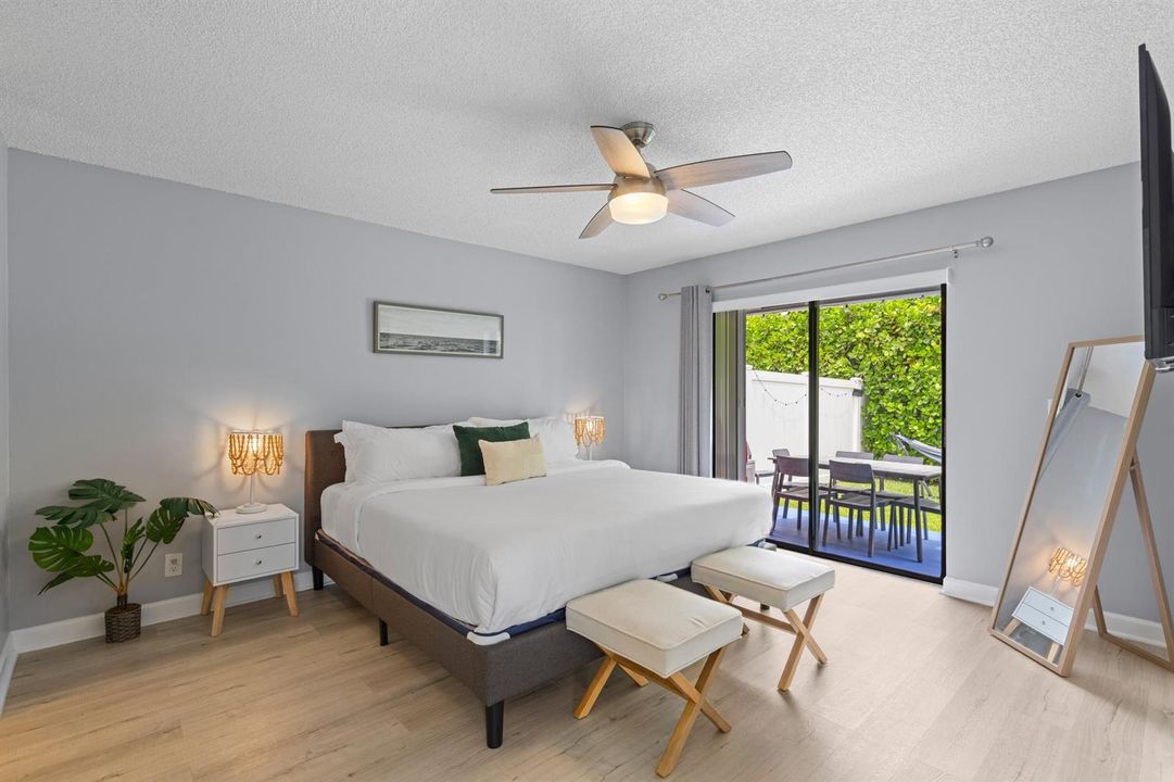 DSC00934.jpg-SMALL