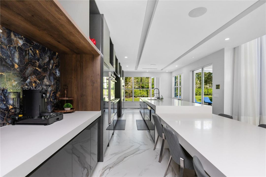 For Rent: $8,750 (5 beds, 4 baths, 3762 Square Feet)