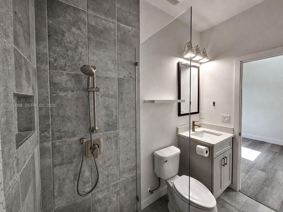 En Venta: $269,000 (3 camas, 2 baños, 1104 Pies cuadrados)