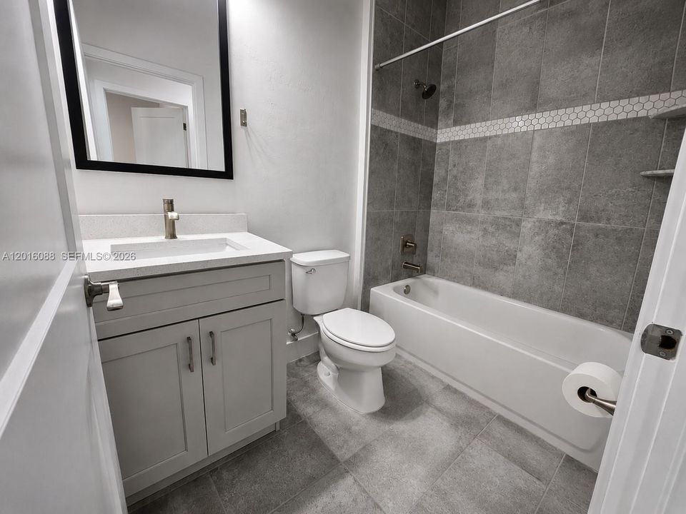 En Venta: $269,000 (3 camas, 2 baños, 1104 Pies cuadrados)