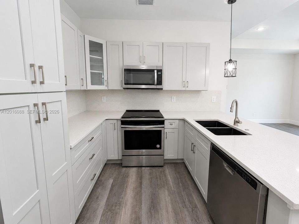 En Venta: $269,000 (3 camas, 2 baños, 1104 Pies cuadrados)