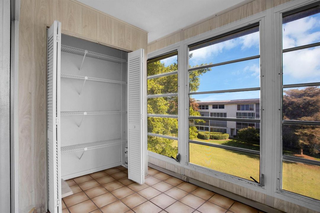 EXTRA STORAGE CLOSET ON PATIO