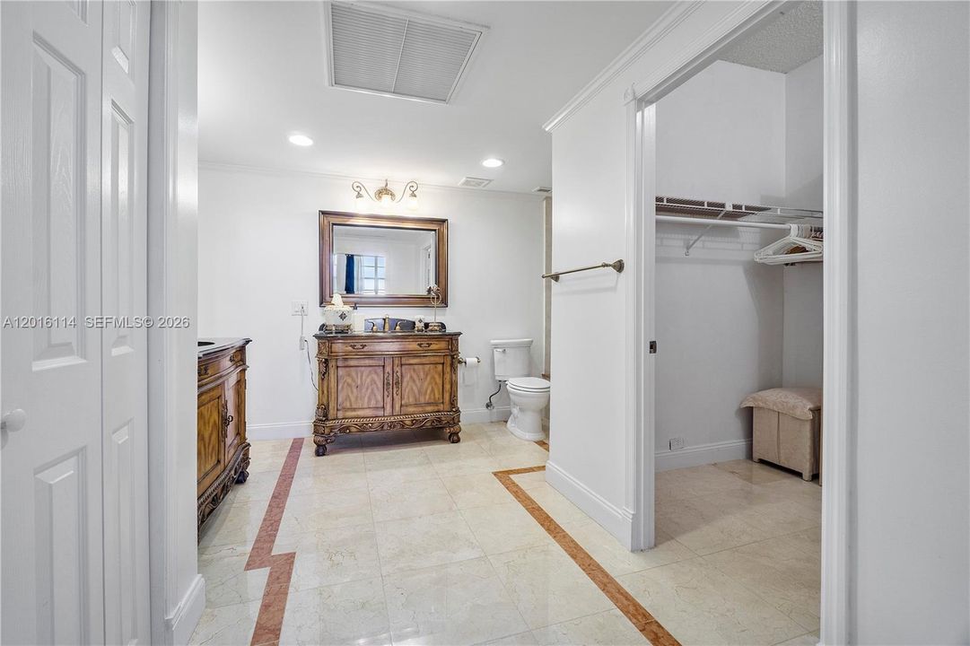 For Rent: $3,750 (2 beds, 2 baths, 1497 Square Feet)