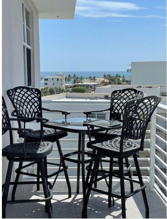 For Rent: $3,750 (2 beds, 2 baths, 1497 Square Feet)