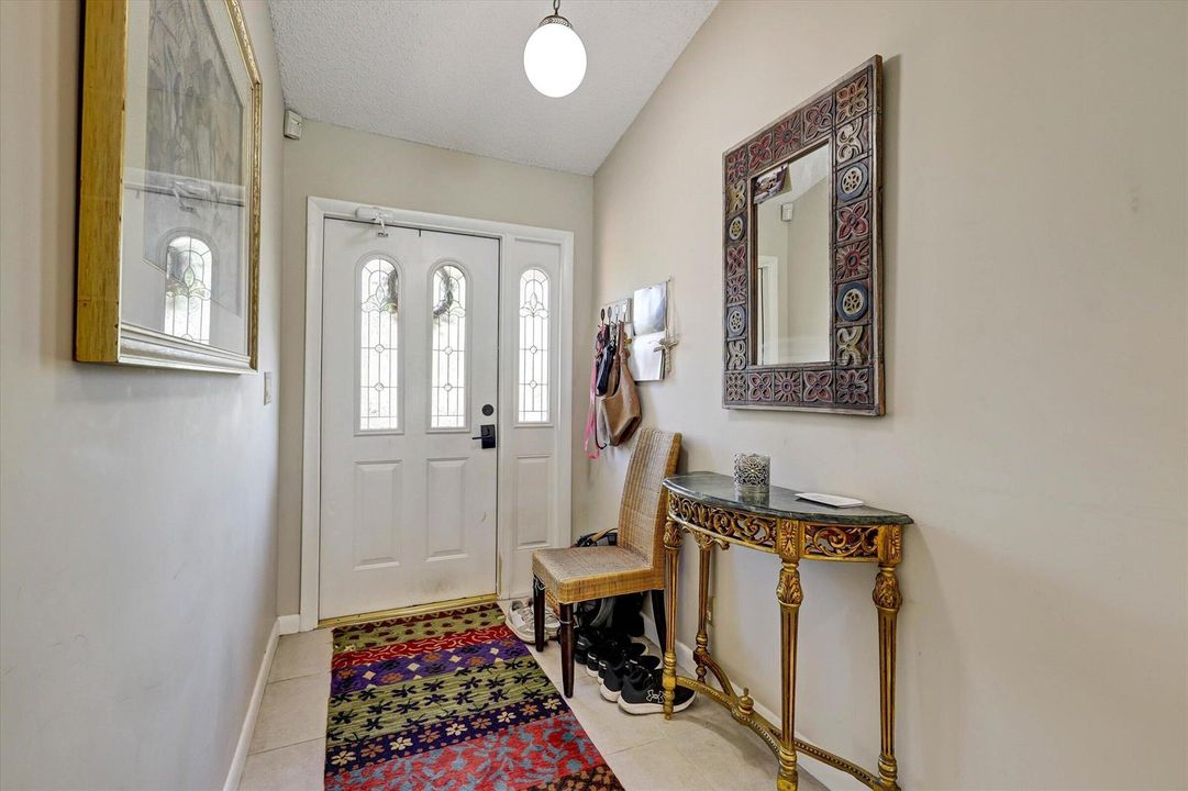 01-10966 NW 14th St-1