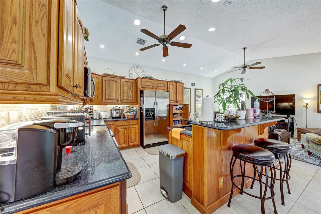 23-10966 NW 14th St-23