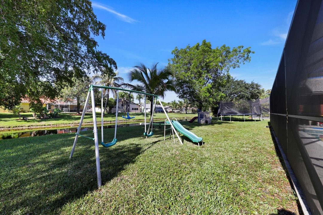 43-10966 NW 14th St-43