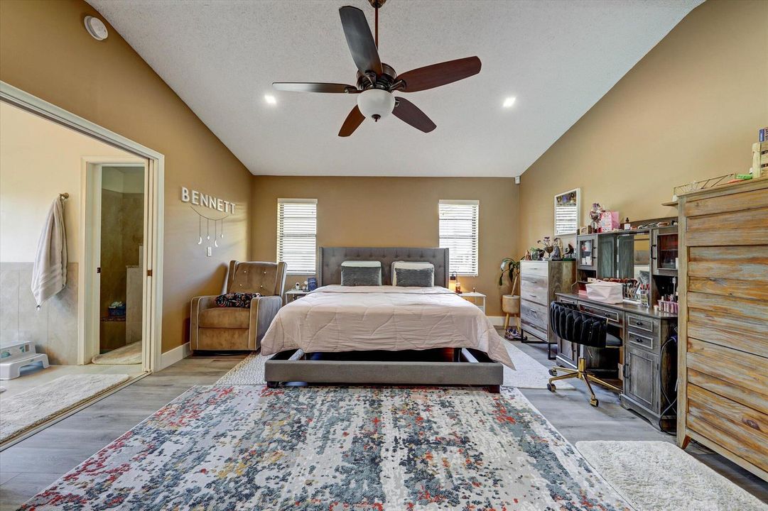 09-10966 NW 14th St-9
