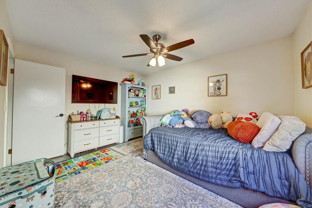 20-10966 NW 14th St-20
