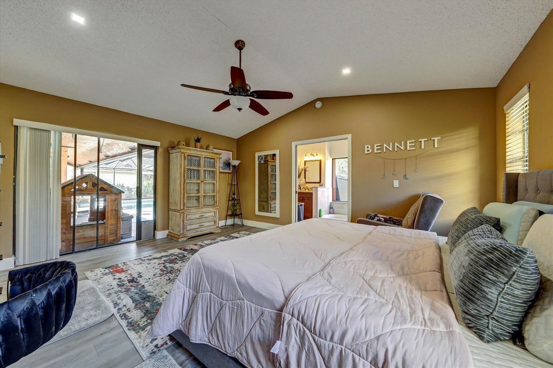 11-10966 NW 14th St-11