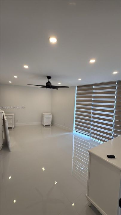 For Sale: $450,000 (2 beds, 2 baths, 1014 Square Feet)