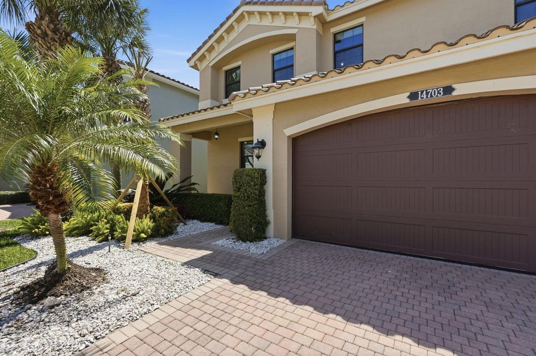 50-web-or-mls-14703_Alabaster_Avenue_056
