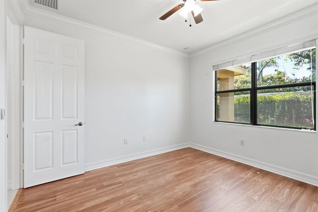21-web-or-mls-14703_Alabaster_Avenue_021