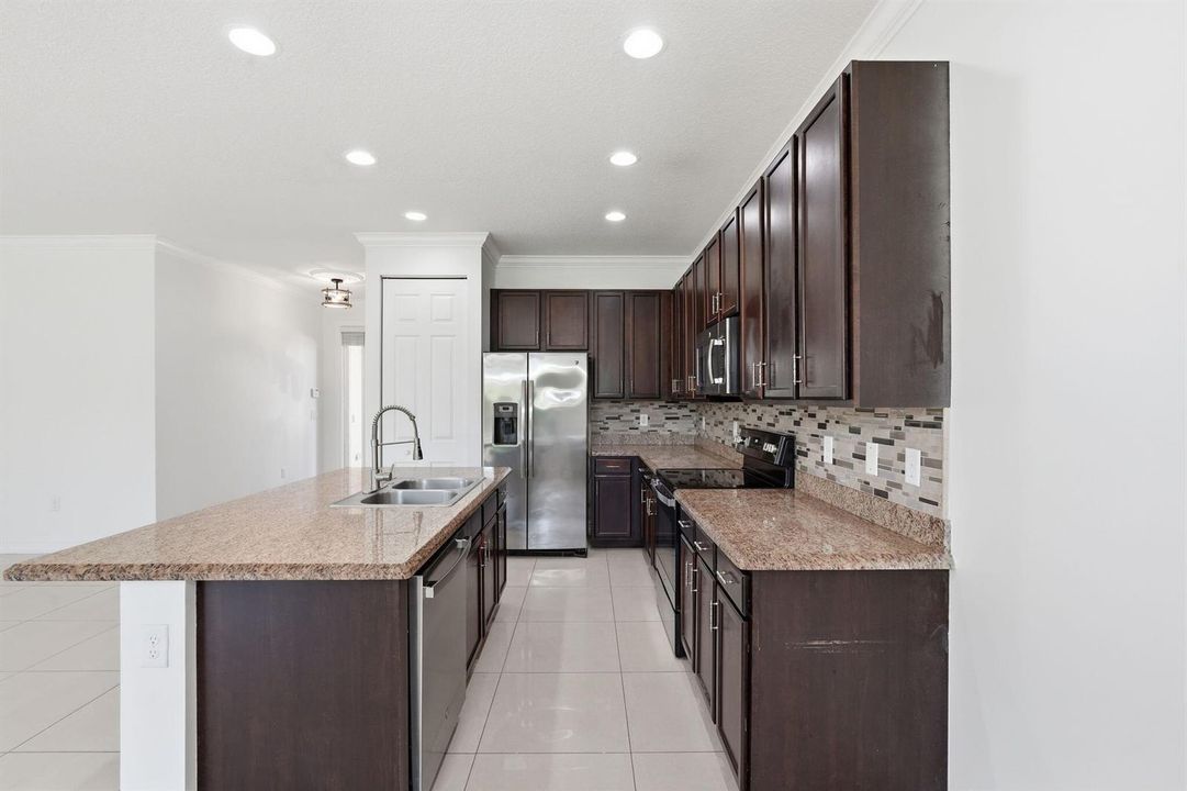 32-web-or-mls-14703_Alabaster_Avenue_039