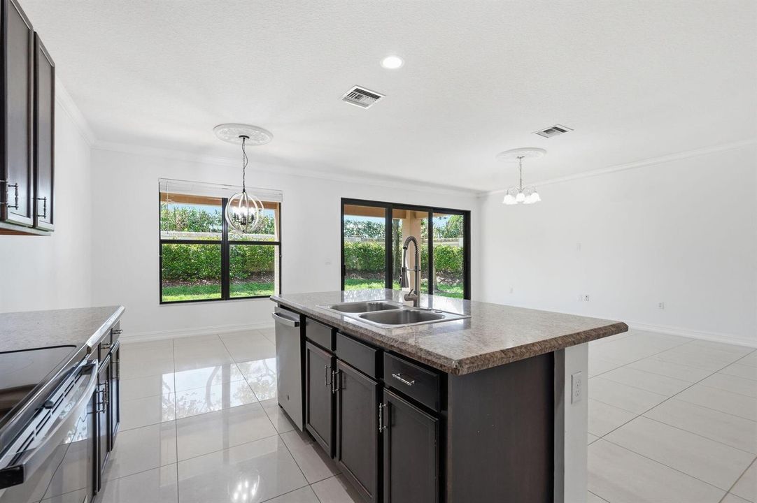 34-web-or-mls-14703_Alabaster_Avenue_041