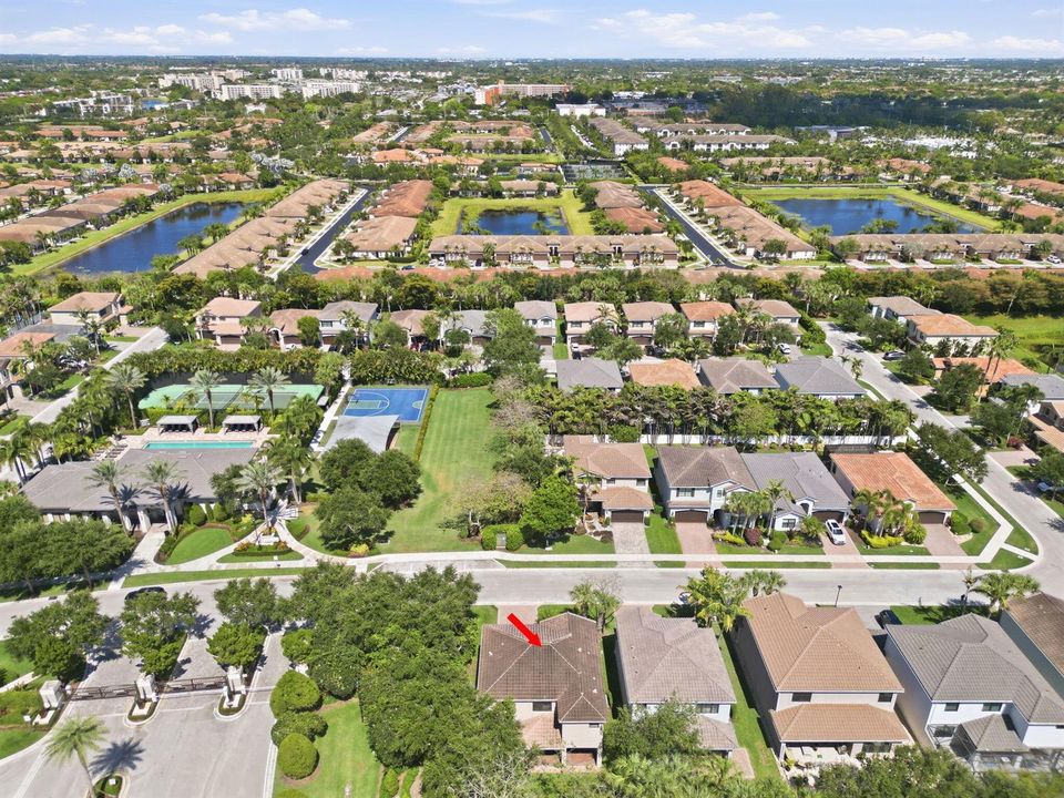 77-web-or-mls-14703_Alabaster_Avenue_Dro