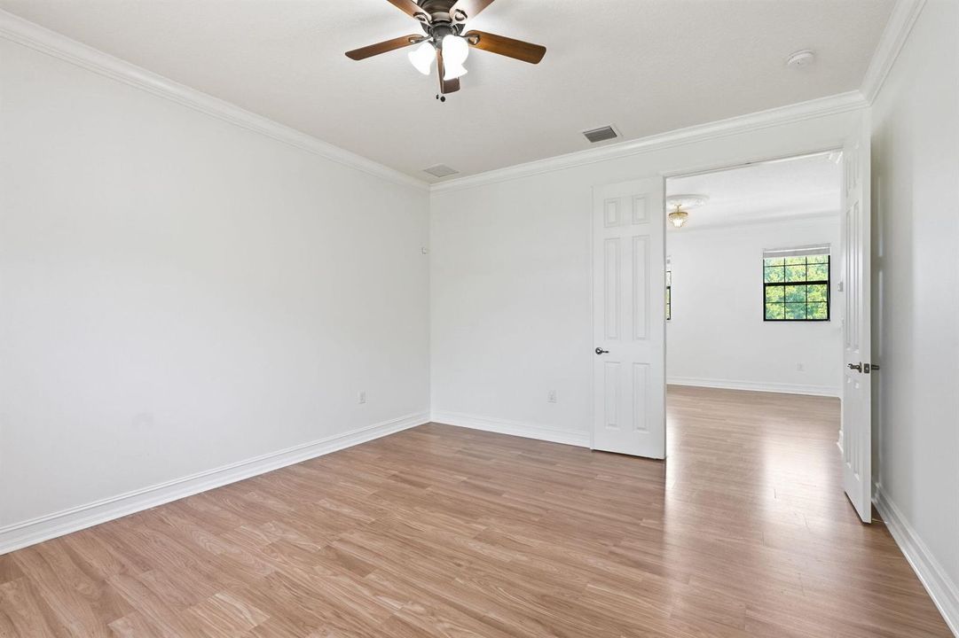 4-web-or-mls-14703_Alabaster_Avenue_004