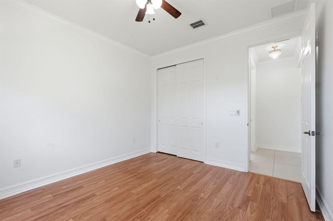 20-web-or-mls-14703_Alabaster_Avenue_020