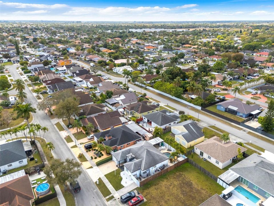 На продажу: $779,000 (3 спален, 2 ванн, 1673 Квадратных фут)