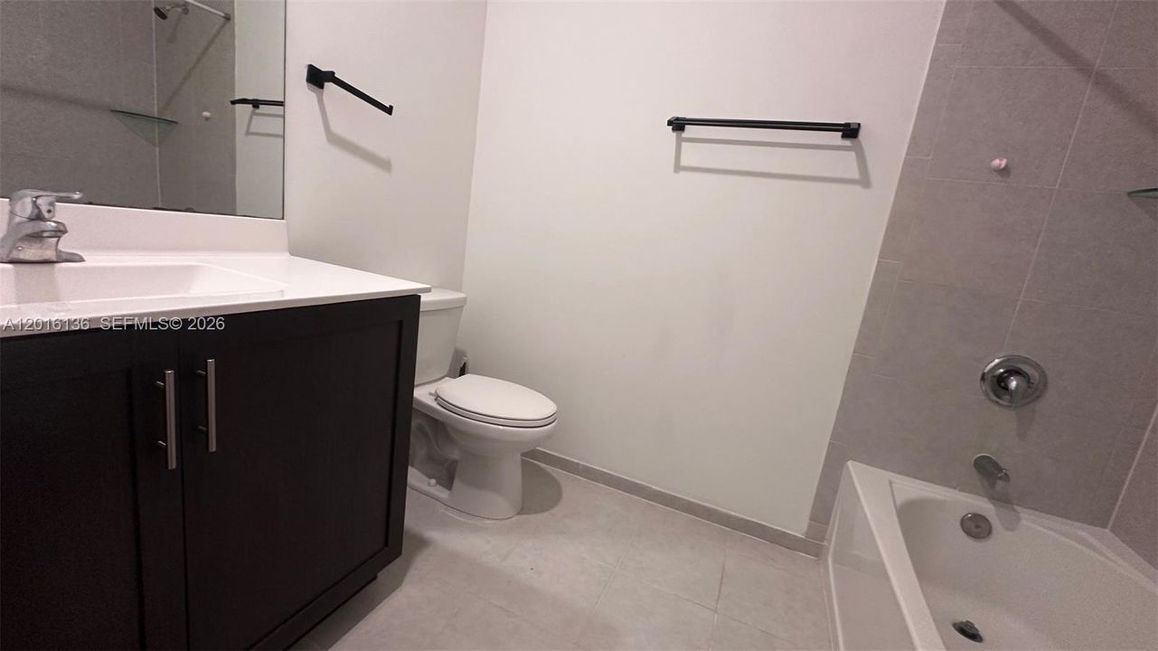 Active With Contract: $2,800 (4 beds, 2 baths, 1827 Square Feet)