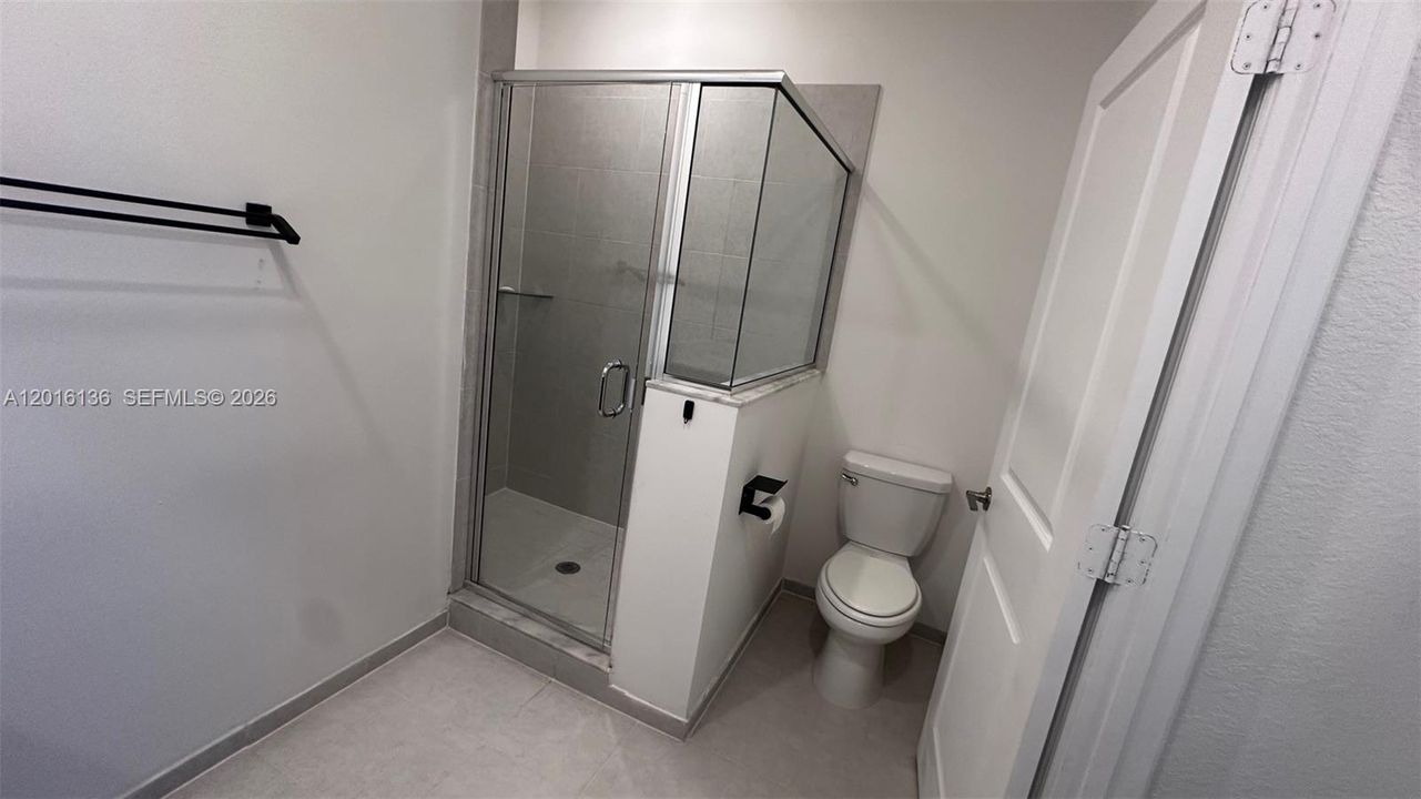 Active With Contract: $2,800 (4 beds, 2 baths, 1827 Square Feet)