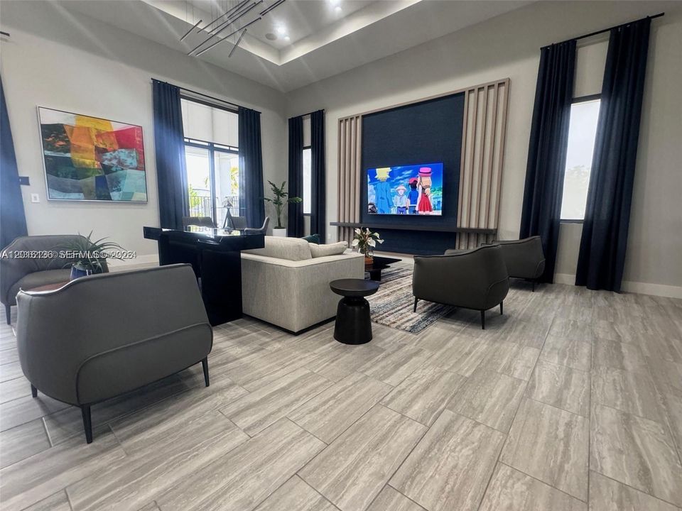 Active With Contract: $2,800 (4 beds, 2 baths, 1827 Square Feet)