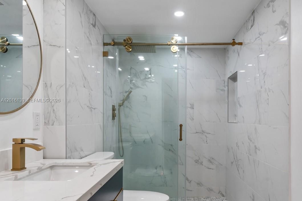 For Rent: $2,500 (2 beds, 2 baths, 1272 Square Feet)