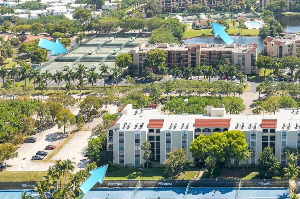 For Rent: $2,500 (2 beds, 2 baths, 1272 Square Feet)