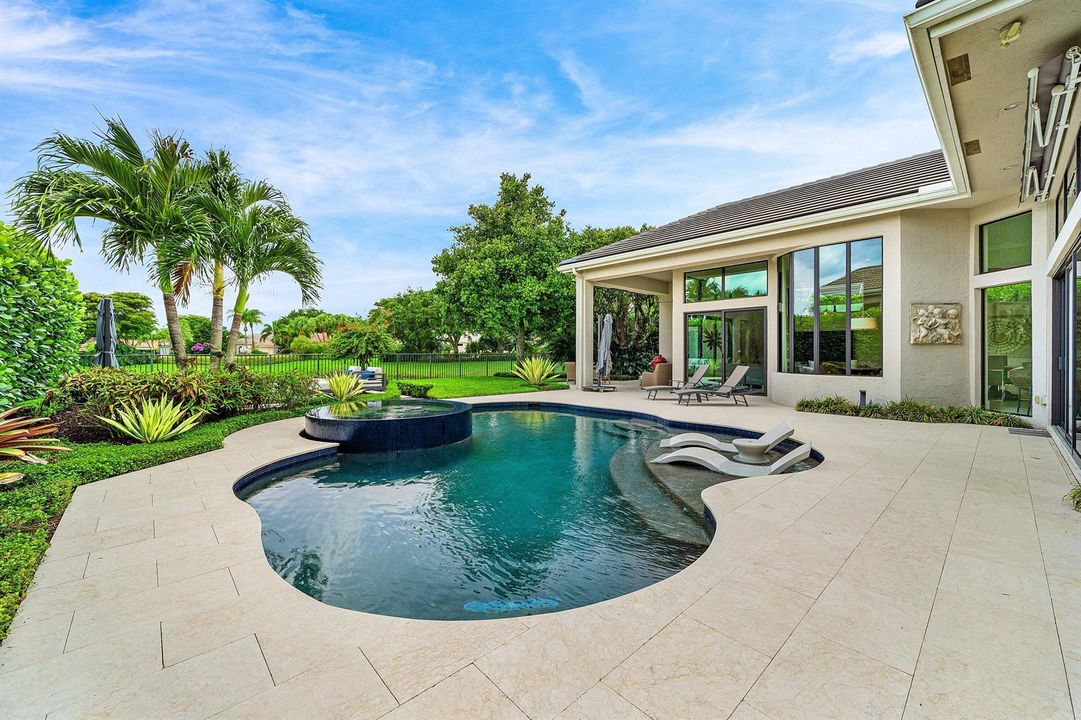 047-21SomersetDrive-PalmBeachGardens-FL-