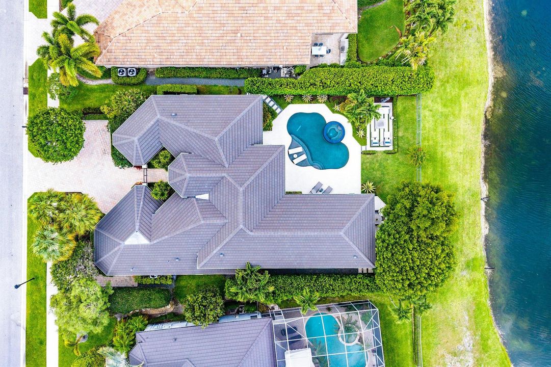 064-21SomersetDrive-PalmBeachGardens-FL-