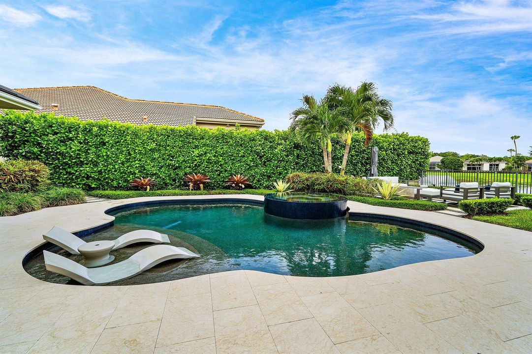 048-21SomersetDrive-PalmBeachGardens-FL-