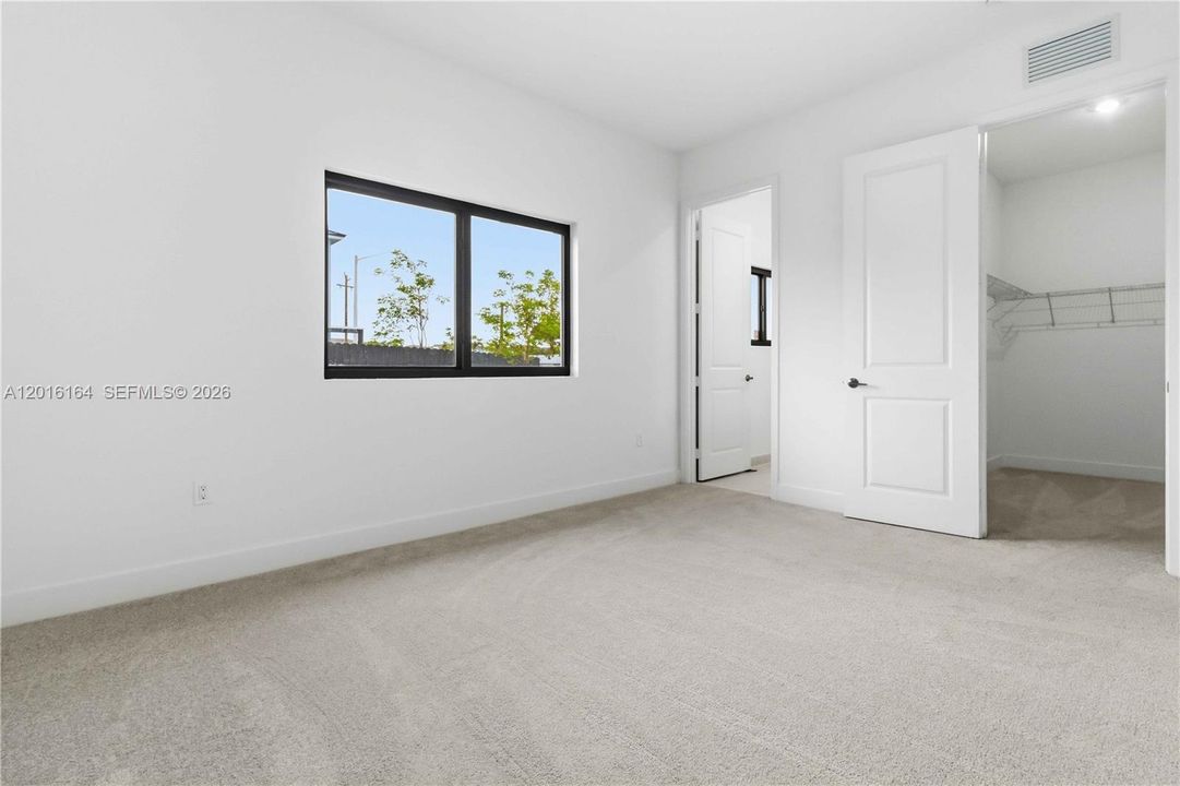 Active With Contract: $4,100 (4 beds, 2 baths, 1606 Square Feet)