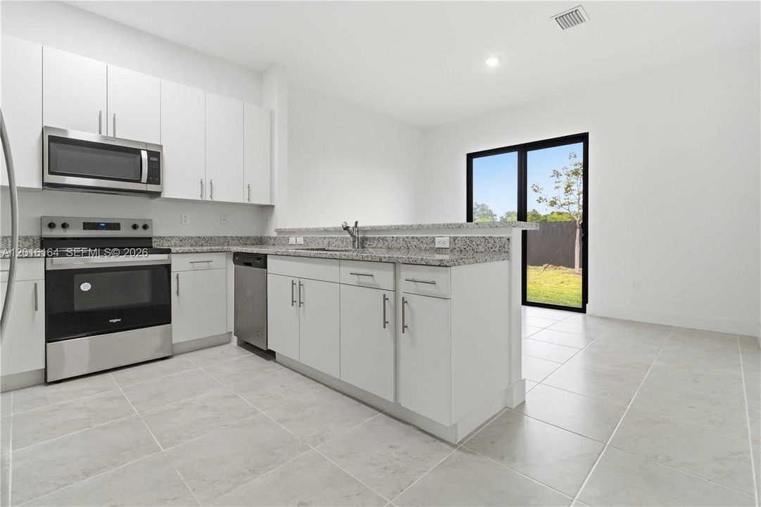 Active With Contract: $4,100 (4 beds, 2 baths, 1606 Square Feet)