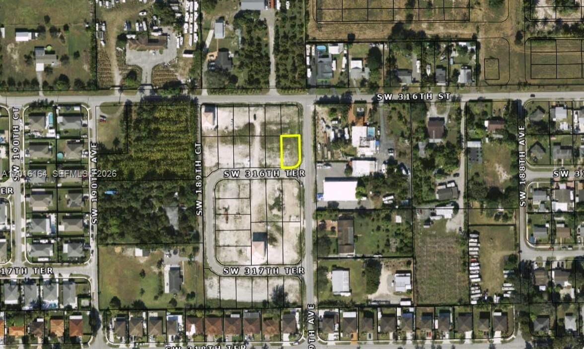 Active With Contract: $4,100 (4 beds, 2 baths, 1606 Square Feet)