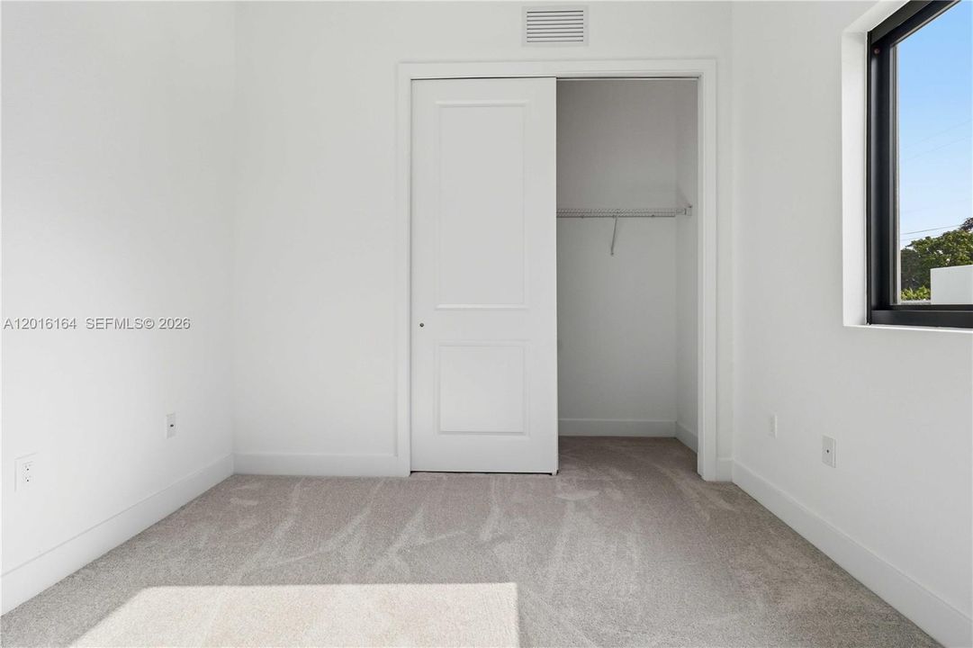 Active With Contract: $4,100 (4 beds, 2 baths, 1606 Square Feet)