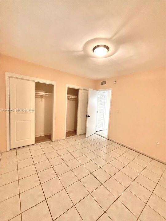 For Sale: $240,000 (2 beds, 1 baths, 789 Square Feet)