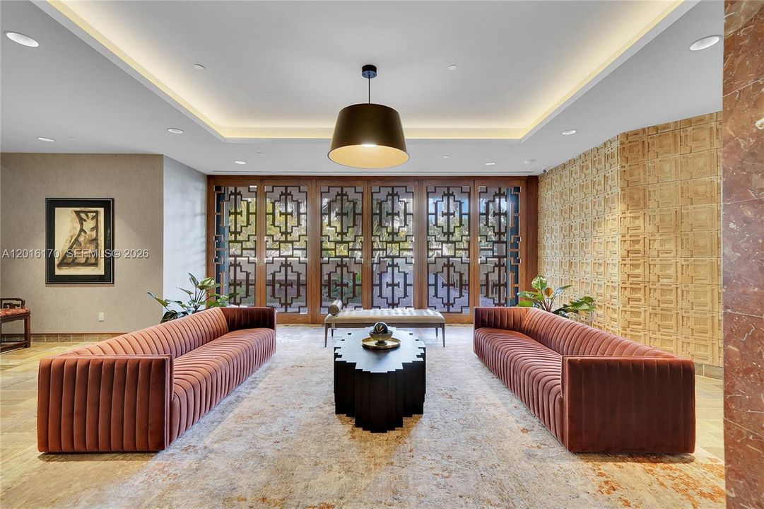 En Venta: $349,000 (2 camas, 2 baños, 1811 Pies cuadrados)