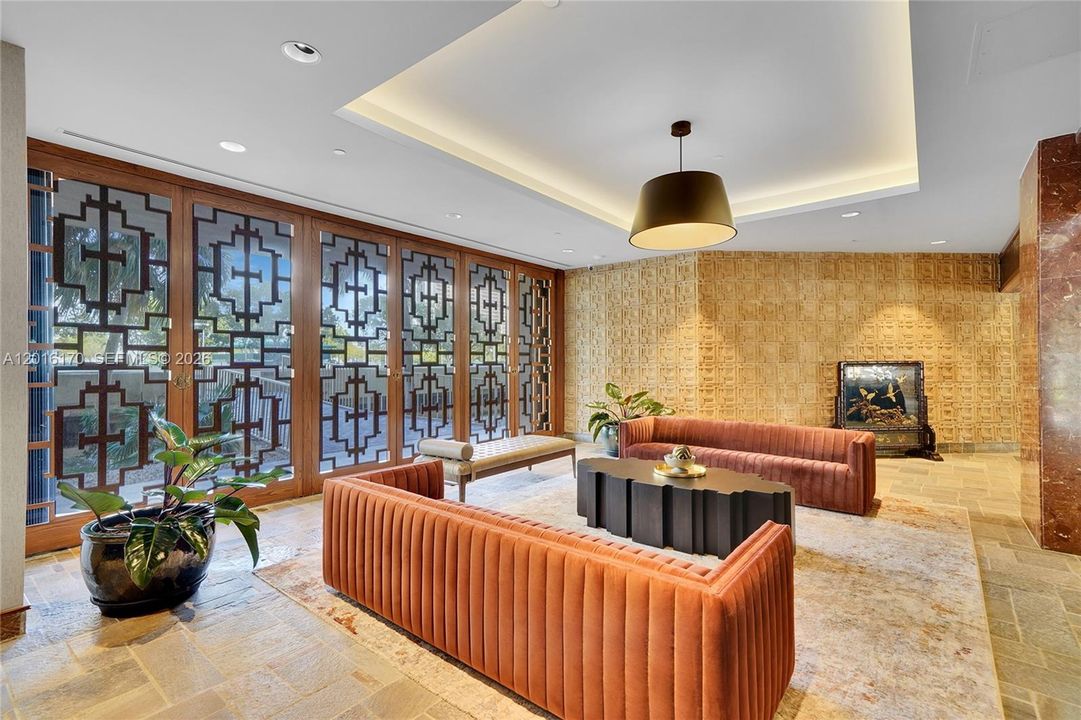 En Venta: $349,000 (2 camas, 2 baños, 1811 Pies cuadrados)