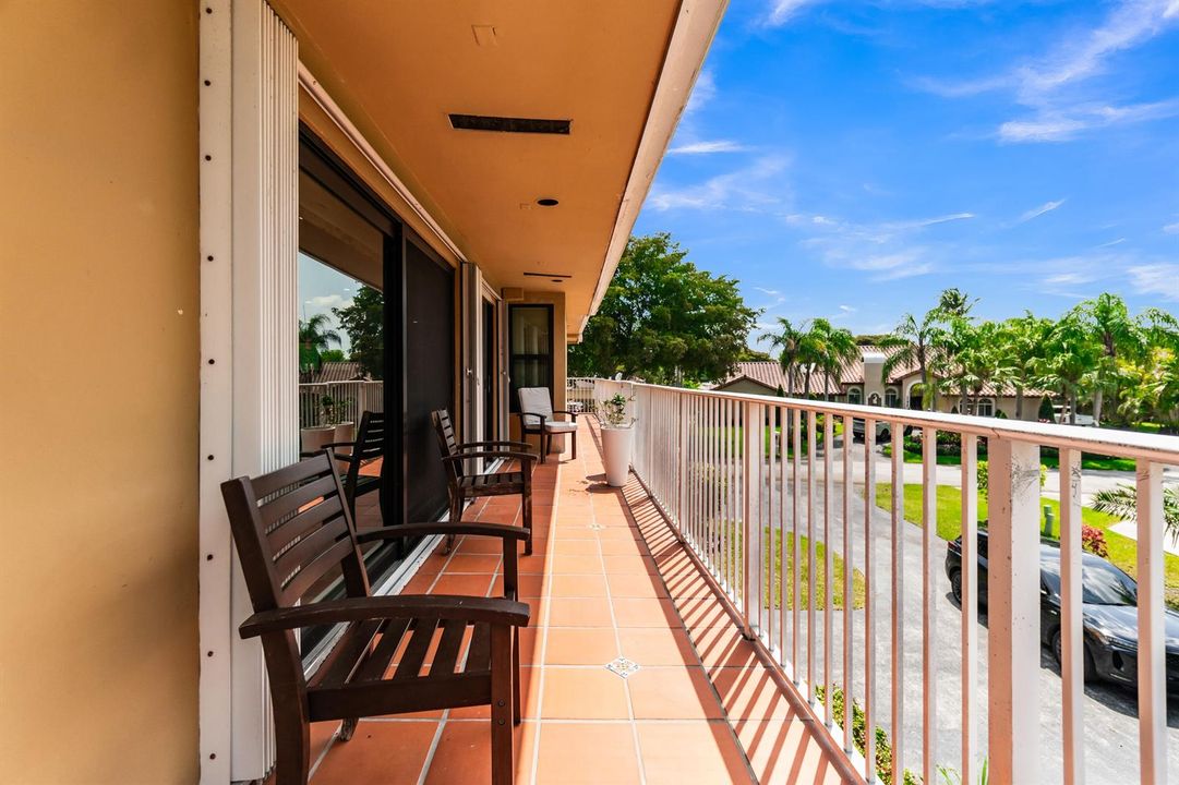 Wrap around balcony